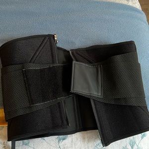 Waist trainer